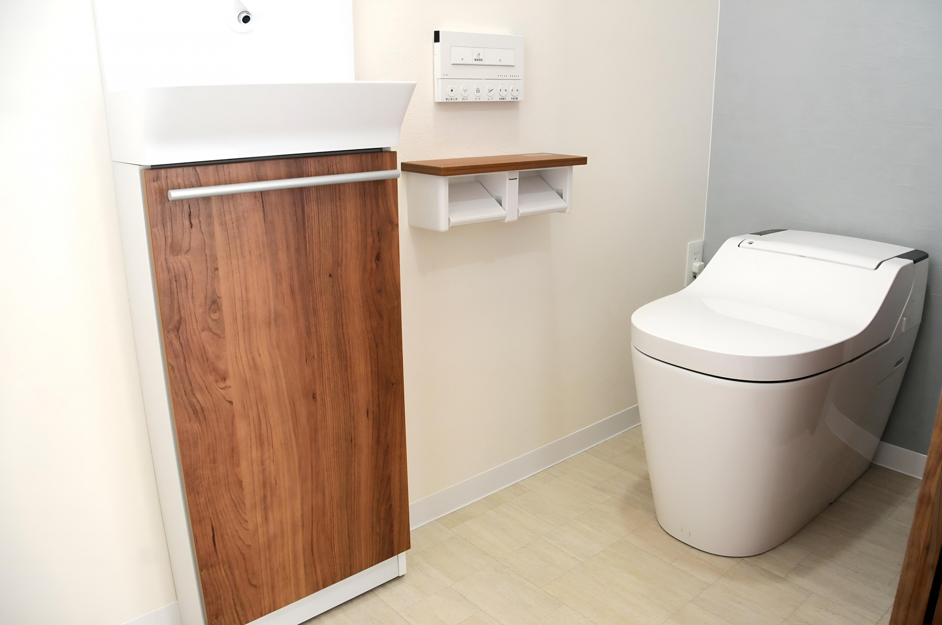 新潟市でトイレの水漏れ修理を実施｜ウォッシュレット故障による緊急対応